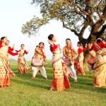 মঞ্চ বিহু আৰু মুকলি বিহু — জনপ্ৰিয়তাৰ প্ৰতিযোগিতা নে সংস্কৃতিৰ সংৰক্ষণ?”  শিল্পা প্ৰিয়ম কুণ্ডিণ্য 