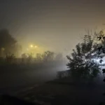 শীতৰ কুঁৱলী ভৰা সন্ধিয়াৰ বোকোচাত উঠি – শুৱলা দাস,