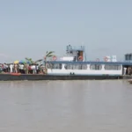 নিমাতীঘাটত চলন্ত ফেৰীৰ পৰা বুঢ়া লুইত জাঁপ দিলে যুৱকে