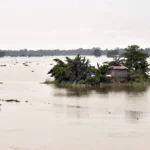 চহৰত  কৃত্ৰিম বানপানী/গাঁওবোৰত গৰা -খহনীয়া বানপানী  অসমৰ এটা ডাঙৰ জলন্ত  সমস্যা – অনামিকা (সংগীতা)কলিতা