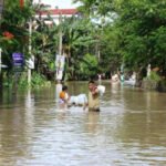 প্ৰকৃতিৰ ধ্বংস লীলাত মানুহৰ মানবতা বোধ – নমিতা দাস